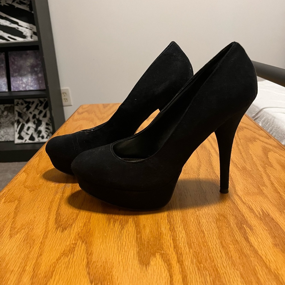Size 10 Brash Black Suede 6” Heels